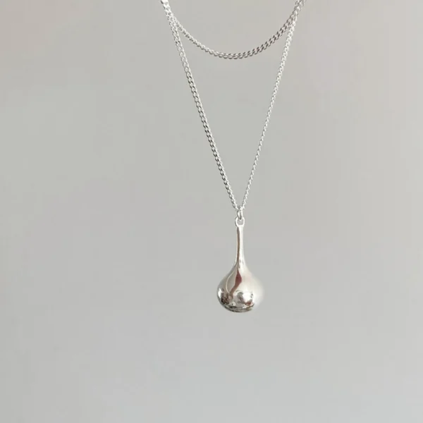 S925 Simple Niche Design Three-dimensional Treasure Bottle Pendant Necklace Female Clavicle Chain Sweater Chain Autumn 2023