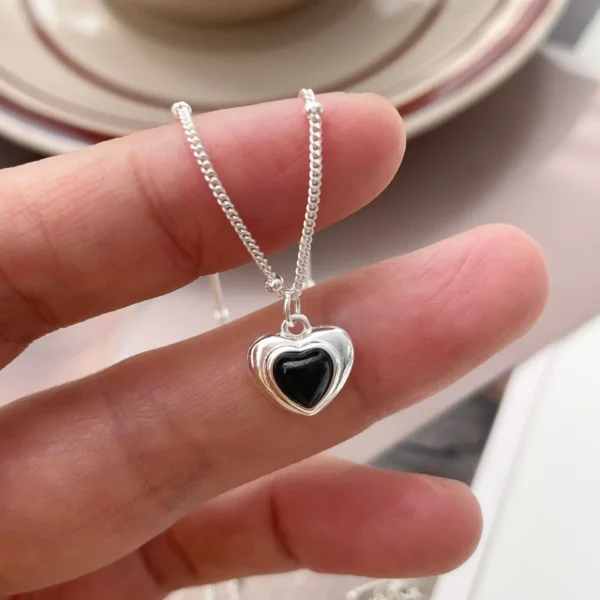 Real Shot Girl's Heart Sweet S925 Sterling Silver Love Black Agate Necklace Femininity Heart Pendant Collarbone Chain