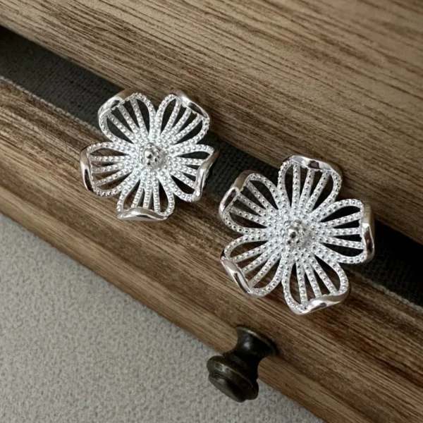 S925 Sterling Silver Korean Version Niche Design Sense Big Flower Earrings ISN Style Heavy Industry Ear Jewelry Wholesale