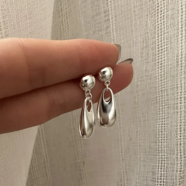 S925 Real Sterling Silver Niche Design Sense Fashion Matte Water Drop Earrings Retro Matte INS Wind Ear Jewelry