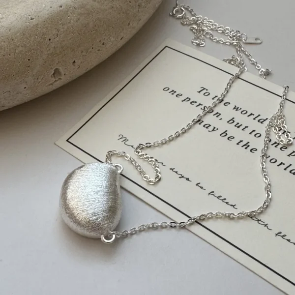 S925 Sterling Silver Korean Niche Design Sense Hollow Peas Necklace Retro Fashion Brushed Simple Collarbone Chain Wholesale