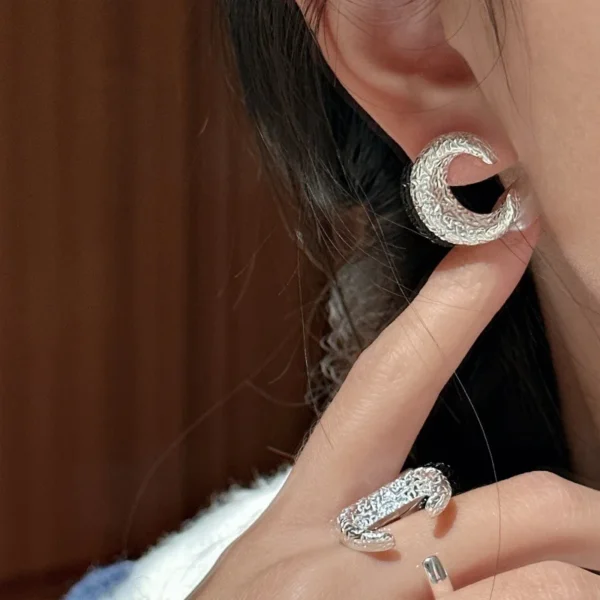 S925 Sterling Silver Niche Design Sense Retro Texture Sense Simple Moon Earrings Korean Style Fashion Personalized Ear Jewelry