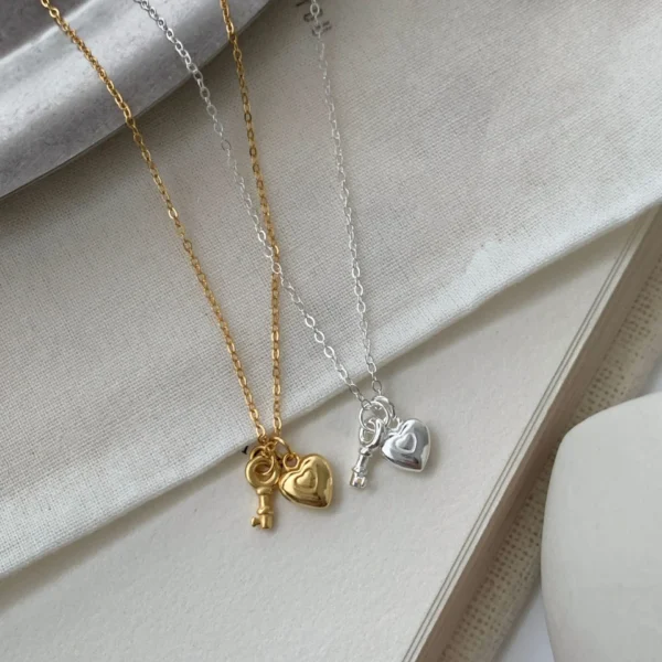 CHOZON S925 Solid Silver Heart Key Pendant Necklace French Romantic Wholesale Dainty Layering Jewelry for Women