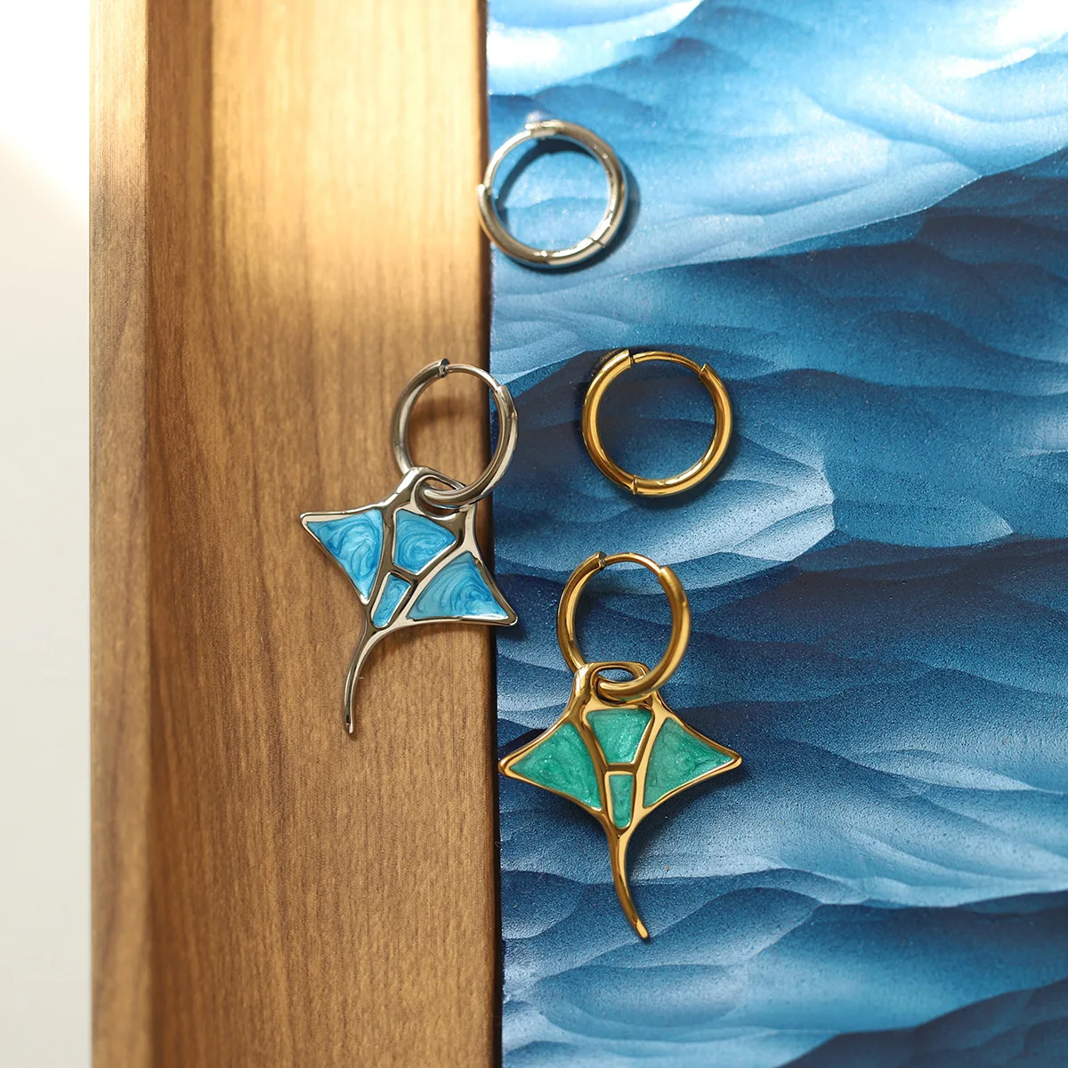 CHOZON Manta Ray Ocean Ear Cuff AB Asymmetric Enamel Design Titanium Steel Statement Jewelry for Women - Image 2