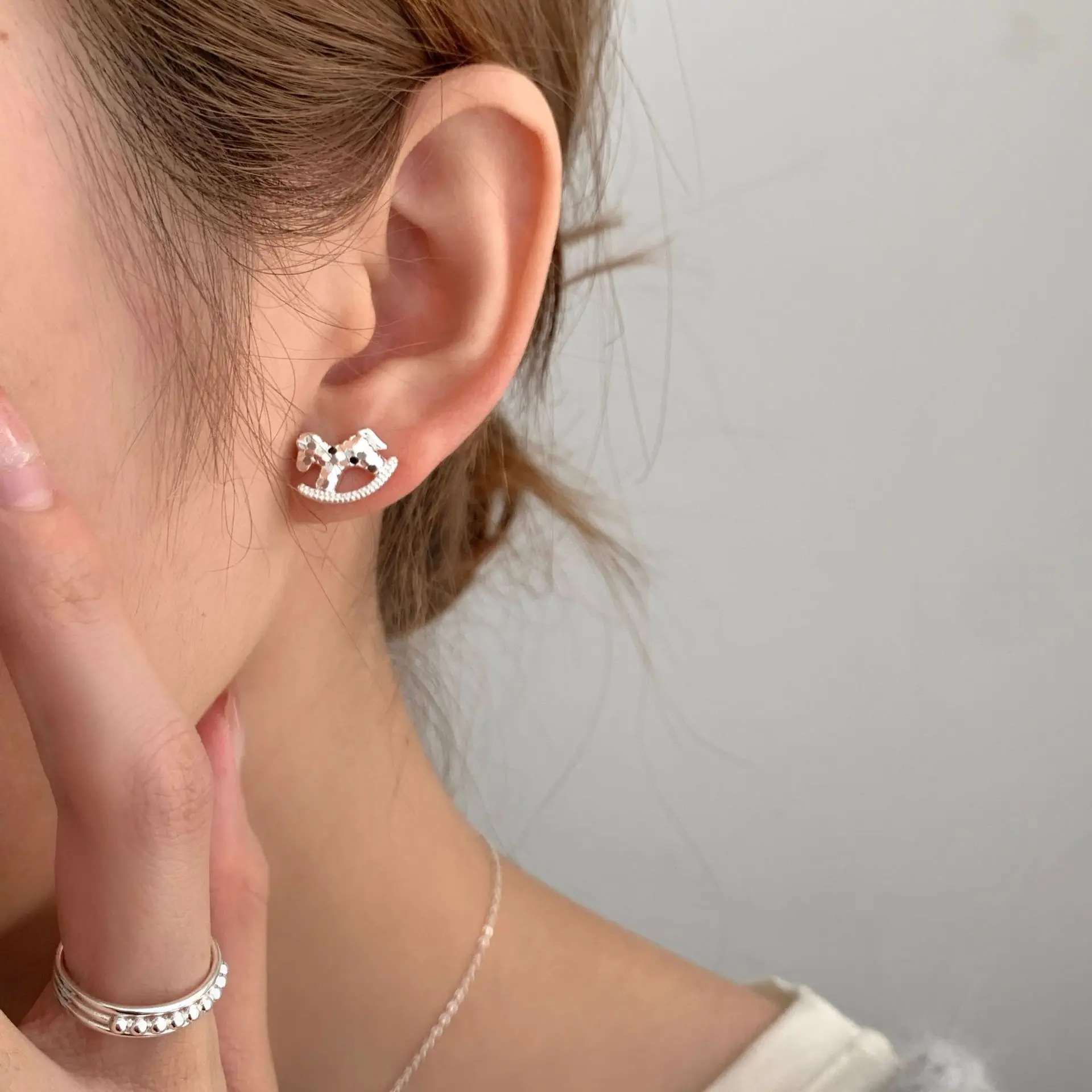 CHOZON S925 Solid Silver Rocking Horse Earrings French Whimsical Wholesale Dainty Jewelry for Women - Image 3