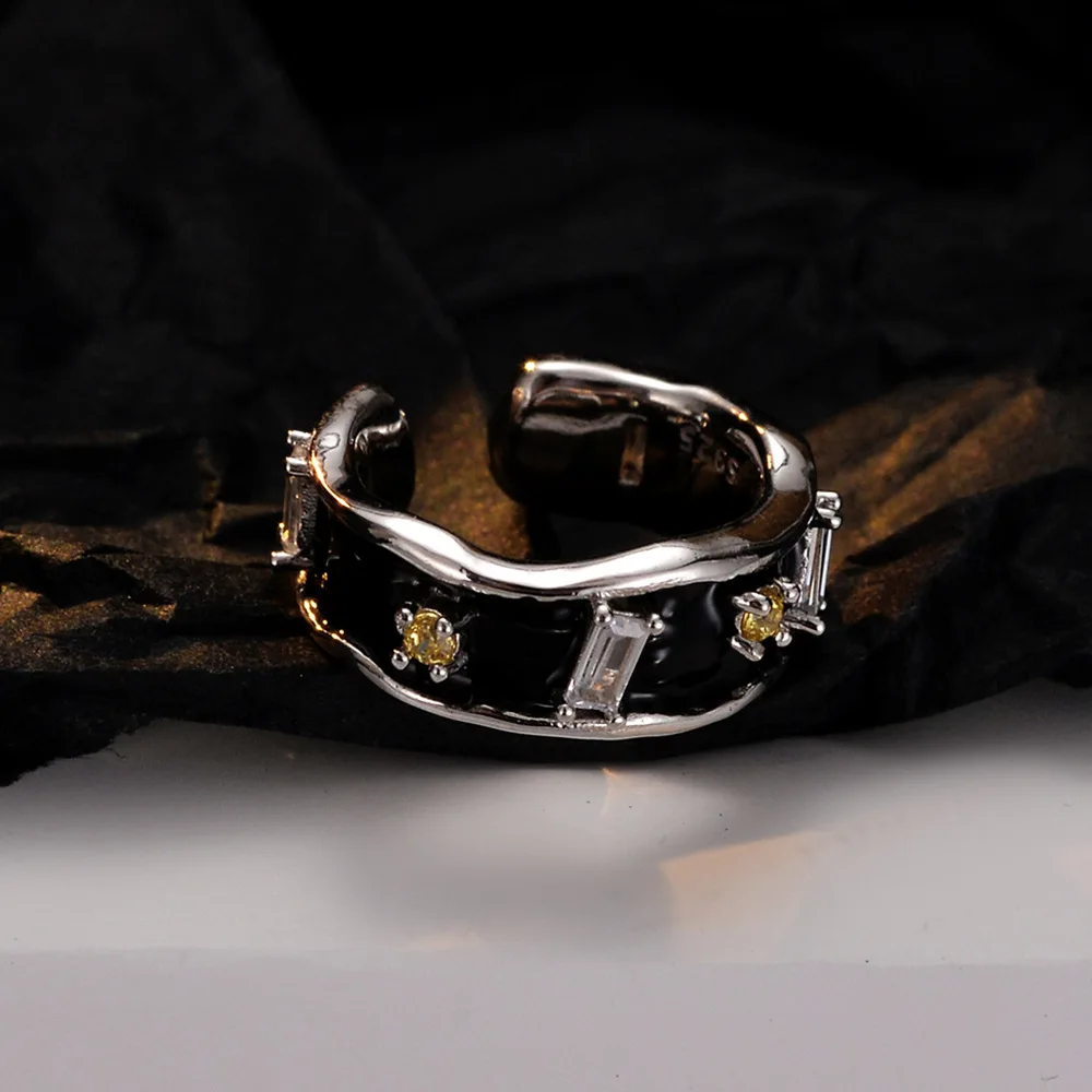 Fashionable S925 sterling silver black drop glazed ear cuff clip for women's Instagram style ear clip with diamond inlay