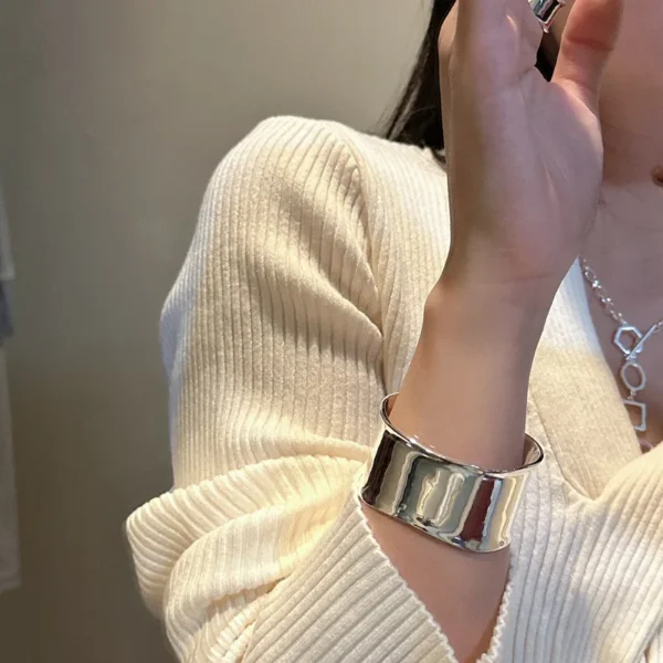 S925 Sterling Silver Korean Wide Face Heavy Industry Fashionable Personalized Bracelet Blogger Fashion Wholesale