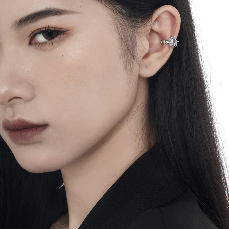 Dark blue zircon ear bone clip advanced sense ear hole free S925 sterling silver thorn texture square drill ear clip female - Image 6