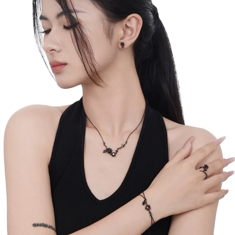 MLKENLY Exclusive design S925 sterling silver black rose fashionable and versatile flower bracelet - Image 3