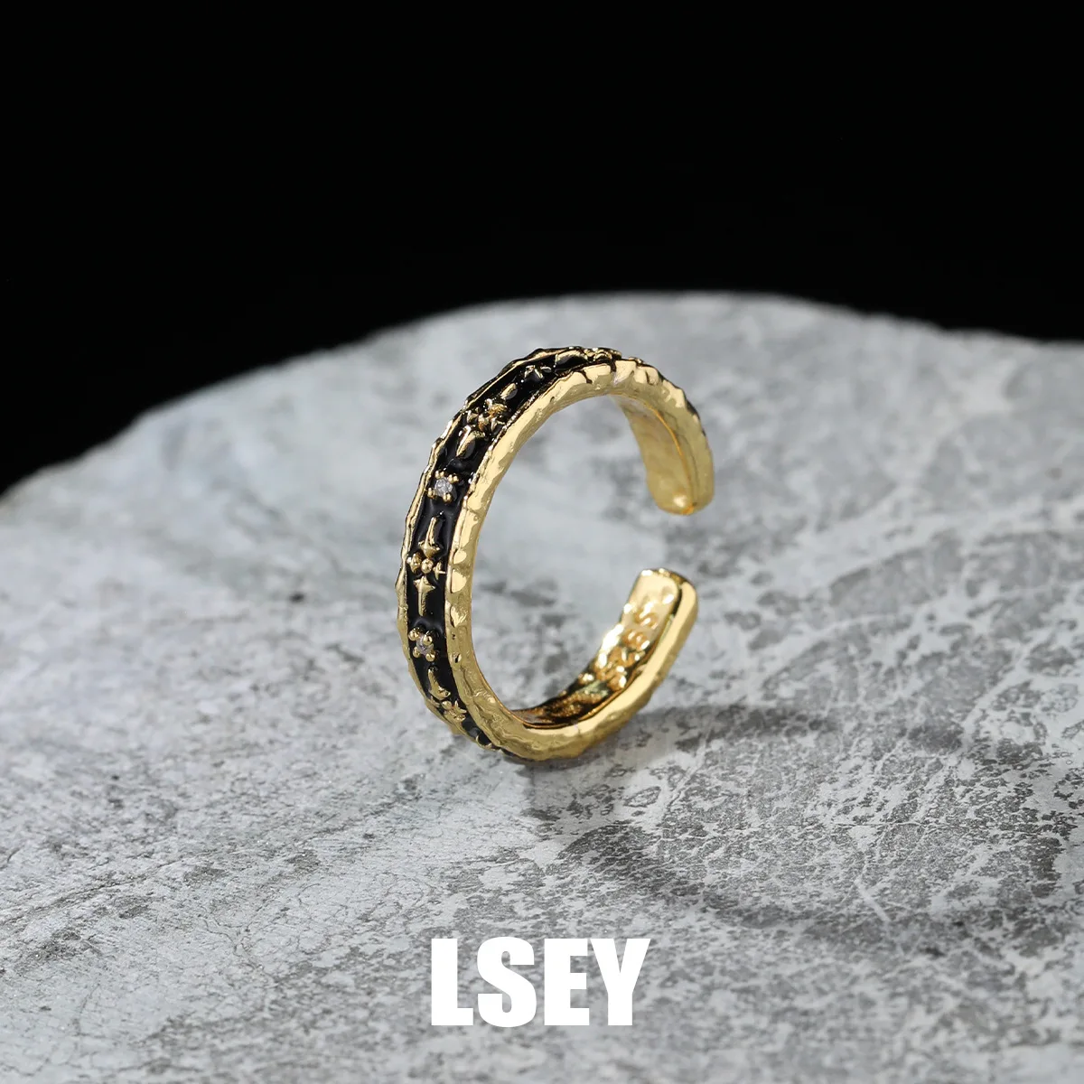 MLKENLY S925 sterling silver Black Gold Star Ring Vintage Punk Temperament Open Irregular Star Ring for Birthday