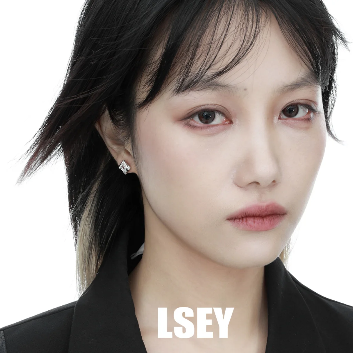 Minimalist S925 Sterling Silver Advanced temperament, geometric square shape fragmentation sense Stud Earrings for Women - Image 4