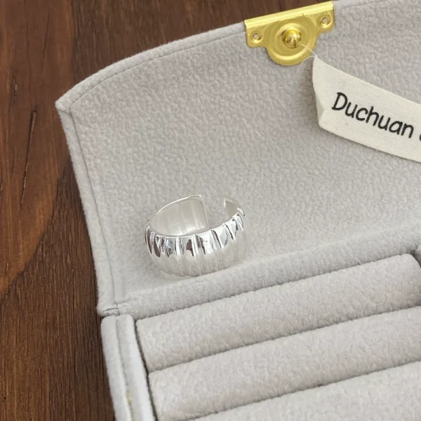 All-over S925 sterling silver simple niche geometric pumpkin texture open ring women's index finger ring high-end croissant