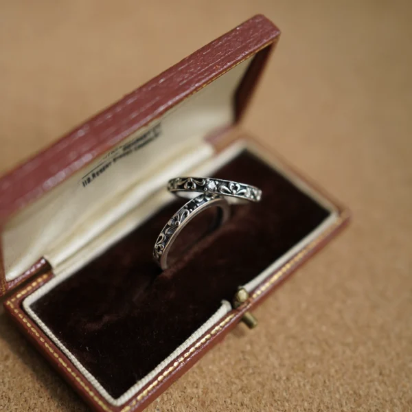 Water lily 925 sterling silver ring Tang grass pattern zircon element niche design retro versatile ring