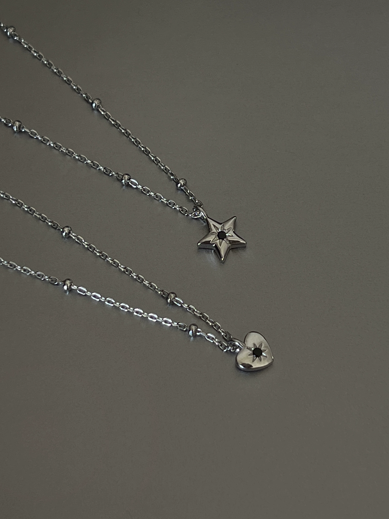 Korean version of S925 sterling silver necklace light luxury niche star love ultra-fine clavicle chain for women stacked black zircon necklace - Image 2