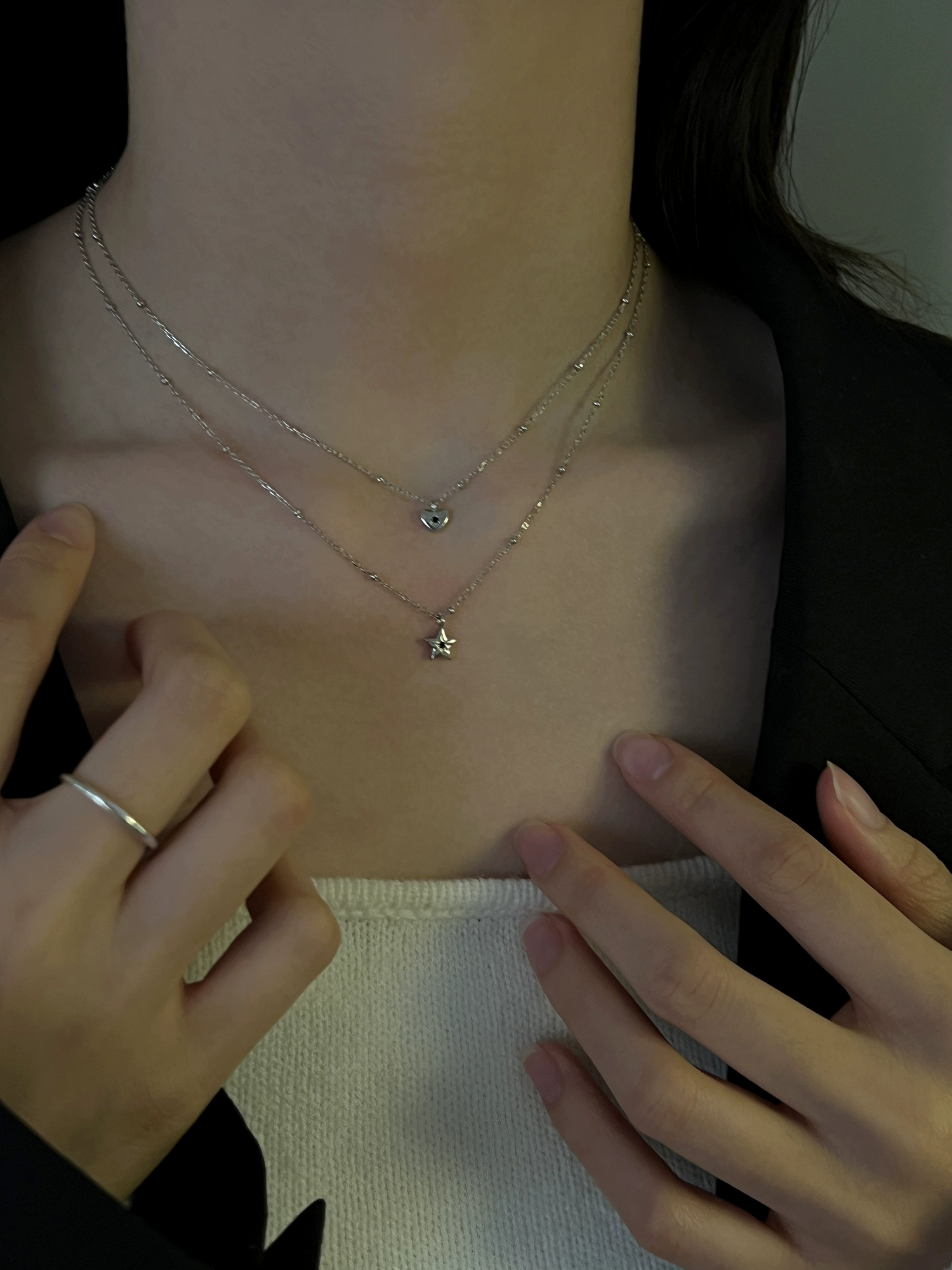 Korean version of S925 sterling silver necklace light luxury niche star love ultra-fine clavicle chain for women stacked black zircon necklace - Image 5