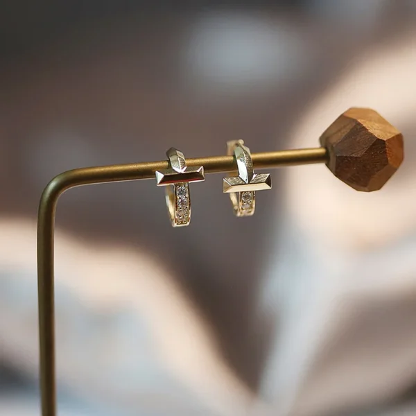 CHOZON S925 Silver 14K Gold Plated Cross Ear Cuff Zircon Minimalist 3D Statement Jewelry Gift for Women